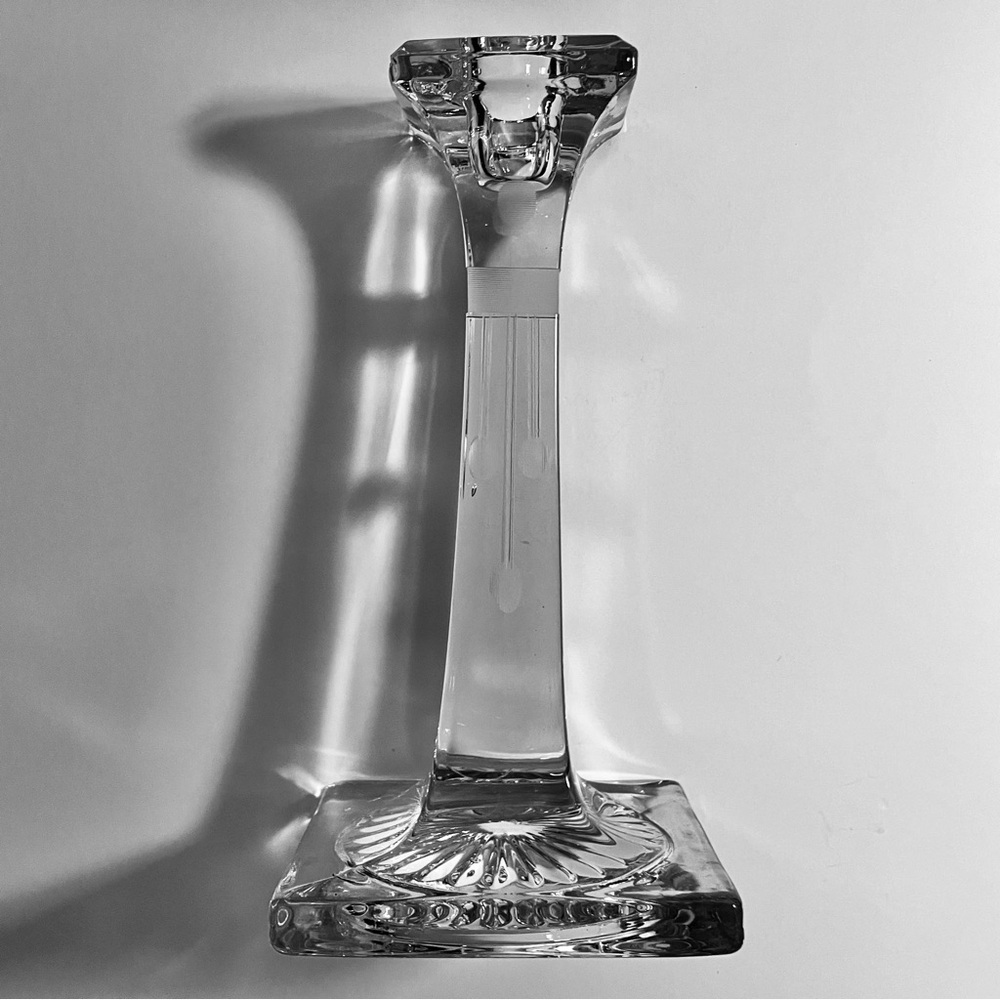 Vintage ART DECO Pressed Glass CANDLESTICKS / Hand Etched TEARDROPS / Small Chip - Picture 4 of 11